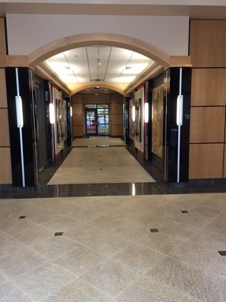 More Photos Of 113-123 S Monroe St, Tallahassee Office For Sale