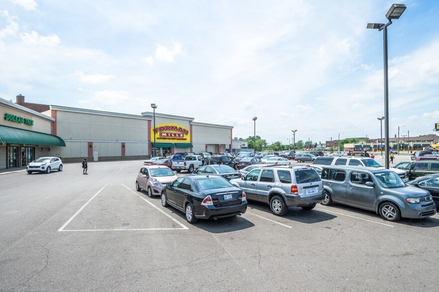 More Photos Of 11854-11982 E Warren Ave, Detroit Unknown For Lease