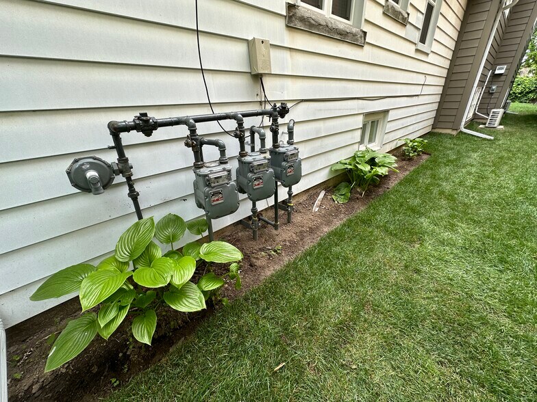 More Photos Of 38 Viewpoint Av, Hamilton Apartments For Sale