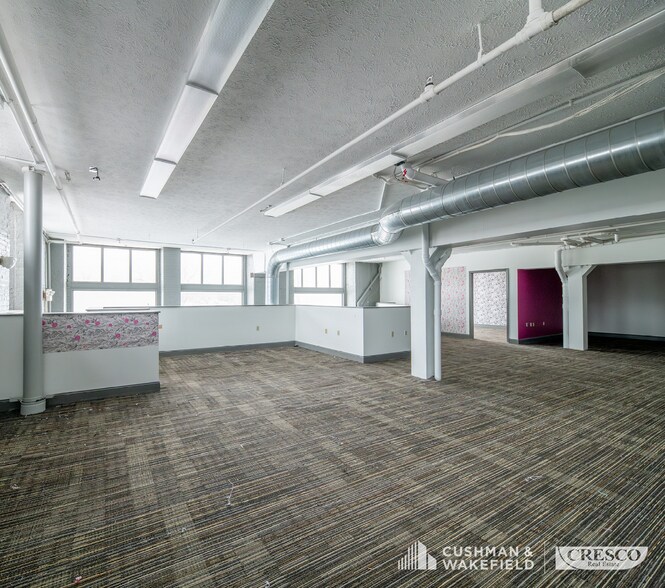 More Photos Of 10307 Detroit Ave, Cleveland Apartments For Lease