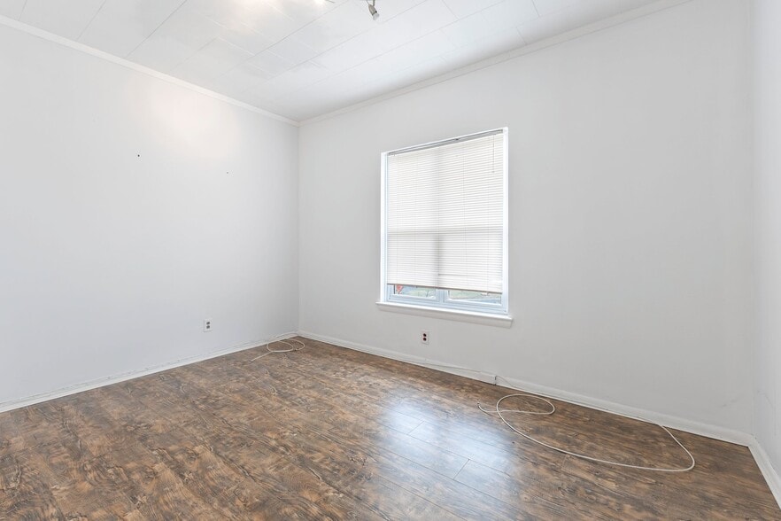 More Photos Of 1453 Pennsylvania Ave SE, Washington Storefront Retail Office For Lease