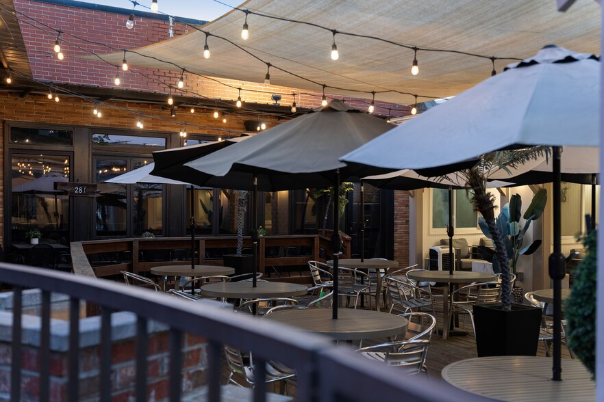 More Photos Of 281 Peters St SW, Atlanta Bar For Sale