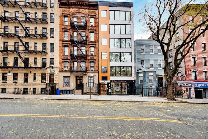 More Photos Of 505 168th 4th Fl St, New York Healthcare For Lease