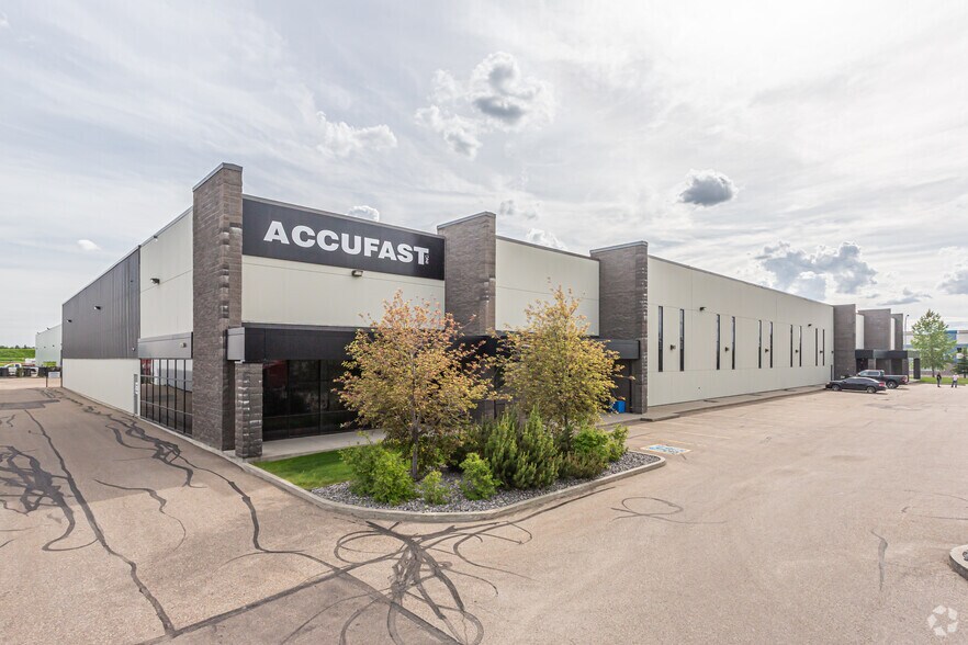 3521 56th Ave NW, Edmonton, AB T6B 3P7 Industrial For Lease