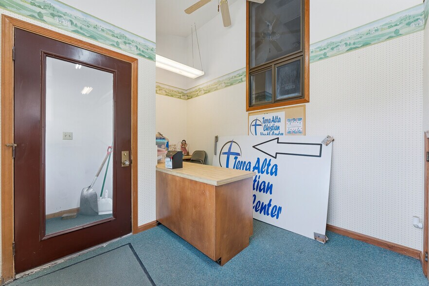 More Photos Of 102 4th St, Terra Alta Light Distribution For Sale
