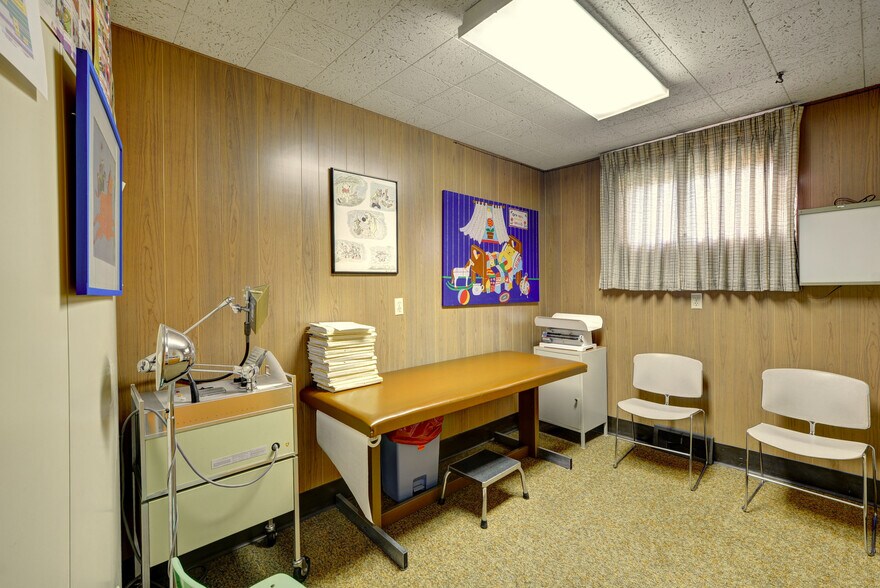 More Photos Of 403 S Granite Ave, Granite Falls Medical For Lease