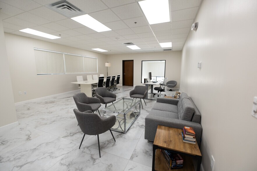 More Photos Of 751 N Central Expy, Mc Kinney Auto Dealership For Sale