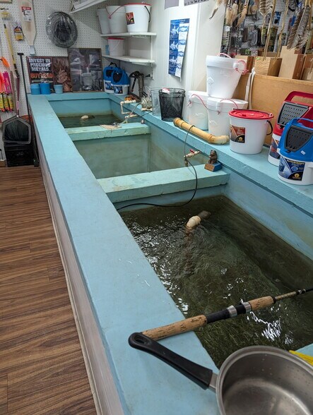 More Photos Of 1879 W River Rd, Oscoda General Retail For Sale