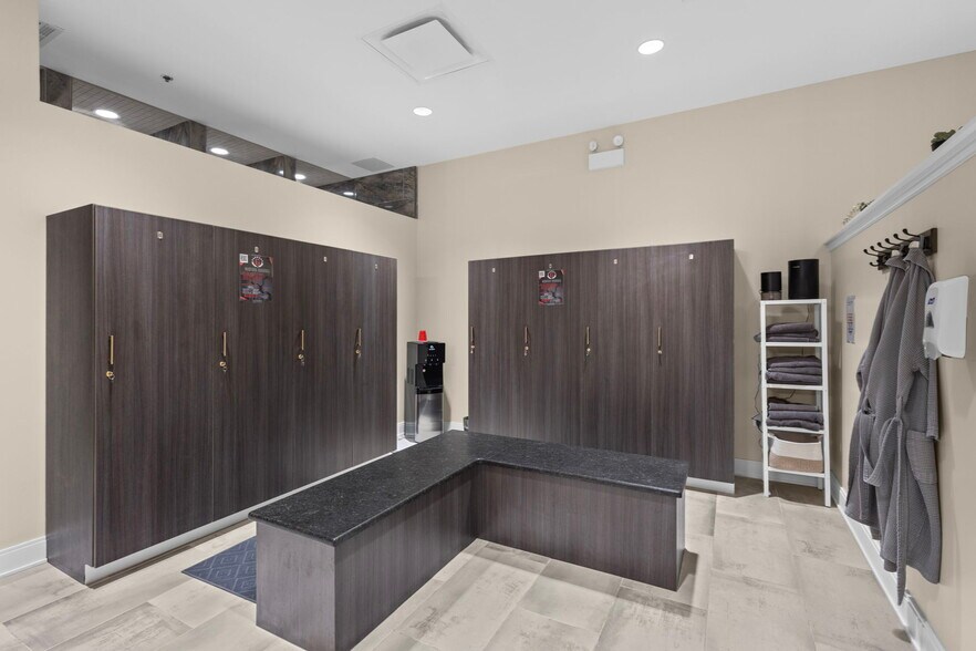More Photos Of 11240 W Laraway Rd, Frankfort Storefront Retail Office For Lease