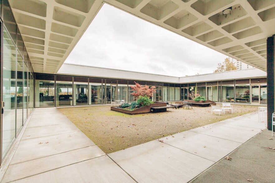 More Photos Of 150-220 SW Harrison St, Portland Loft Creative Space For Lease