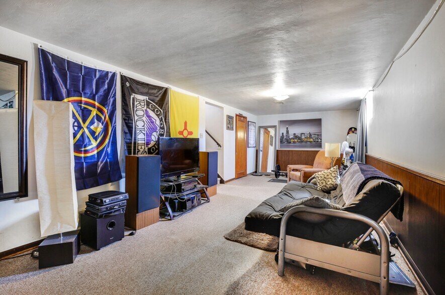 More Photos Of 2580 S Madison St, Denver Multifamily For Sale