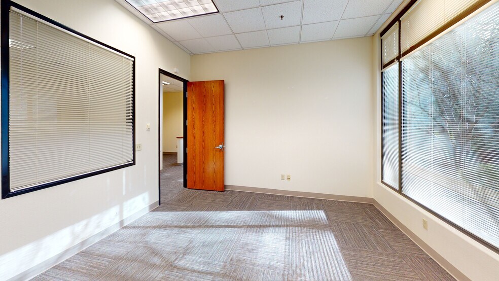 More Photos Of 5441 Kietzke Ln, Reno Office For Sale