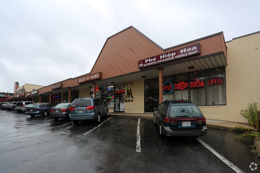 More Photos Of 2211-2321 University Blvd, Silver Spring Unknown For Lease