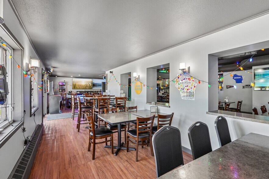 More Photos Of S76W17745 Janesville Rd, Muskego Restaurant For Sale