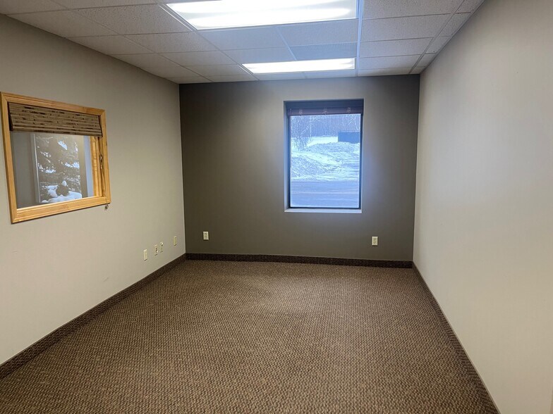 More Photos Of 10 Riverside Ave S, Sartell Office For Lease