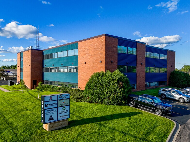 Primary Photo Of 3570 Lexington Ave N, Shoreview Medical For Lease
