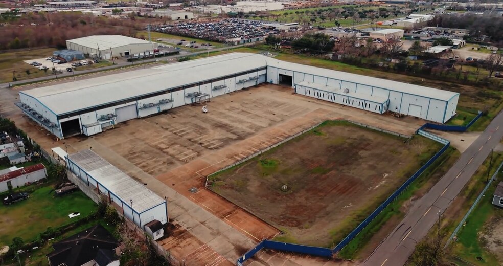 More Photos Of 1121 Buschong St, Houston Warehouse For Lease