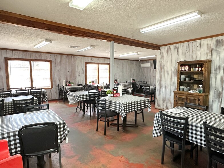 More Photos Of 2989 Hwy 21, Atmore Restaurant For Sale