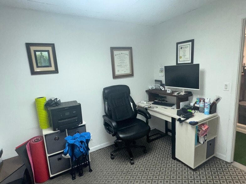 More Photos Of 3656 Highway 5, Douglasville Storefront Retail Office For Lease