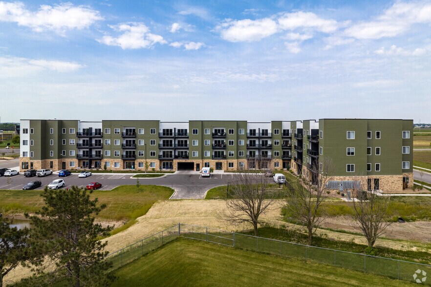 Primary Photo Of 4958 Innovation Dr, Deforest Apartments For Lease