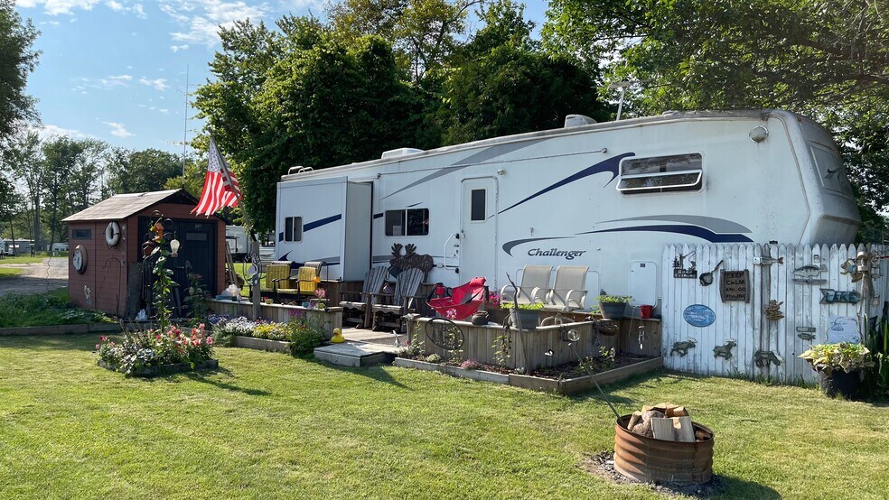 More Photos Of 2325 Green Dr, Au Gres Specialty For Sale