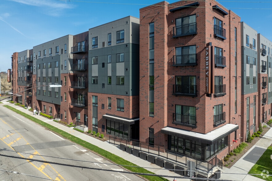More Photos Of 1910 Abbey Ave, Cleveland Apartments For Lease