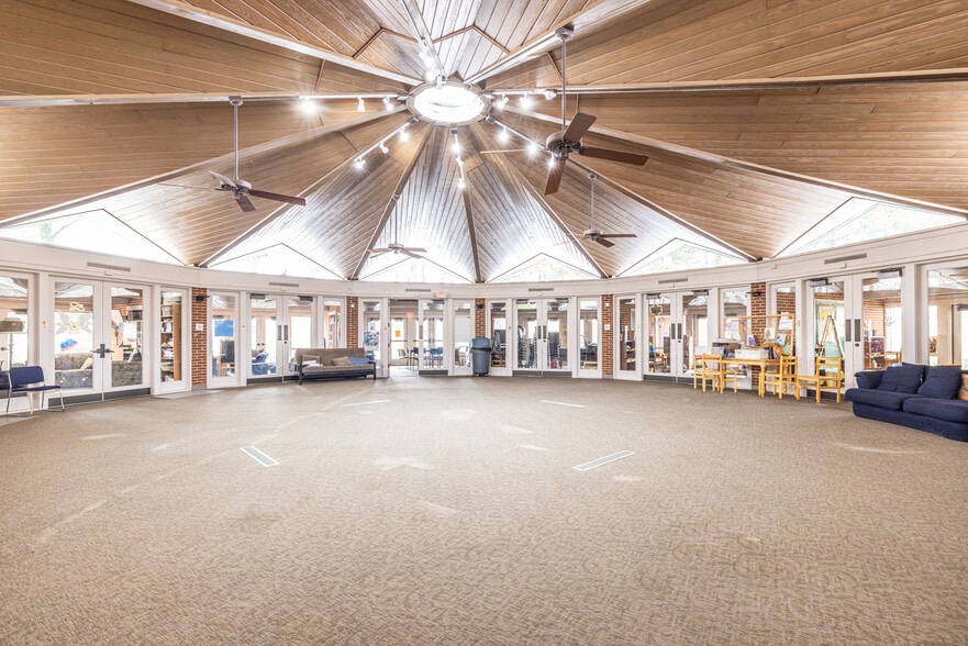 More Photos Of 1790 Lavista Rd NE, Atlanta Specialty For Lease