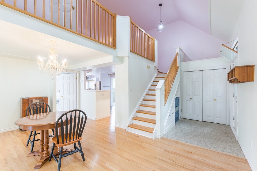 More Photos Of 131 King St E, Cobourg Multifamily For Sale