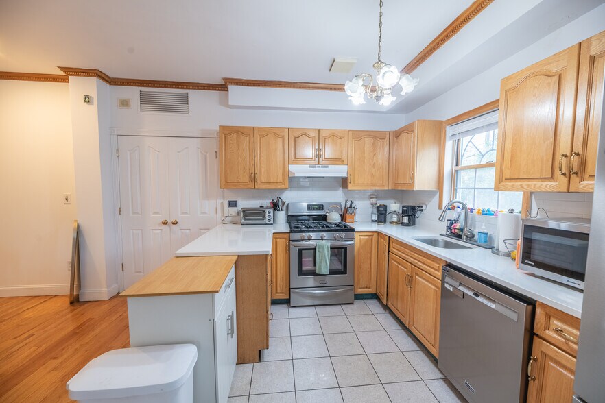 More Photos Of 600 Grand St, Hoboken Office Residential For Sale