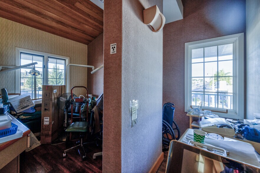 More Photos Of 16336 Whittier Blvd, Whittier Medical For Sale