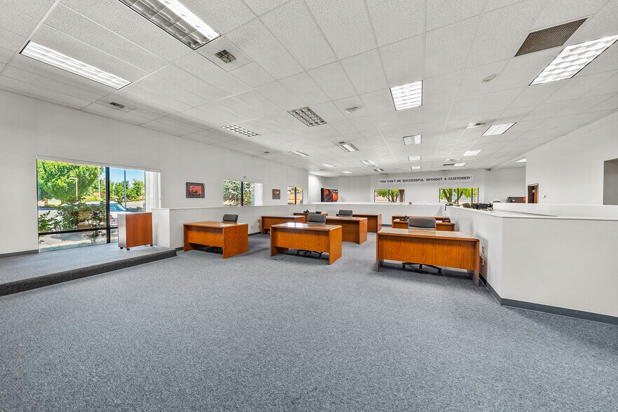 More Photos Of 2090 Commerce Dr, Medford Office For Lease