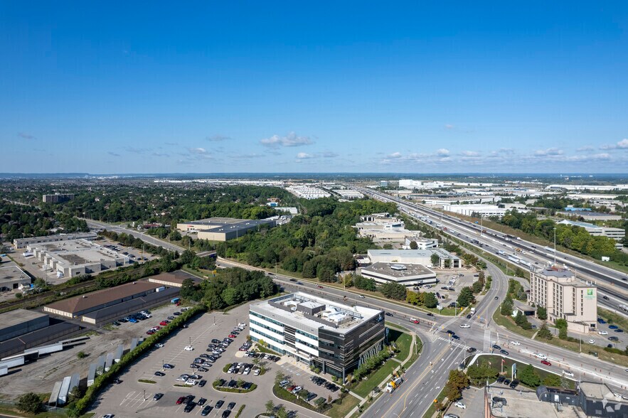 More Photos Of 2476 Argentia Rd, Mississauga Office For Lease