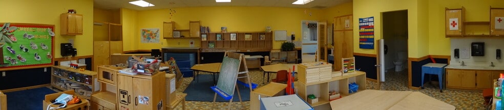 More Photos Of 7101 Heritage Village Plz, Gainesville Daycare Center For Sale