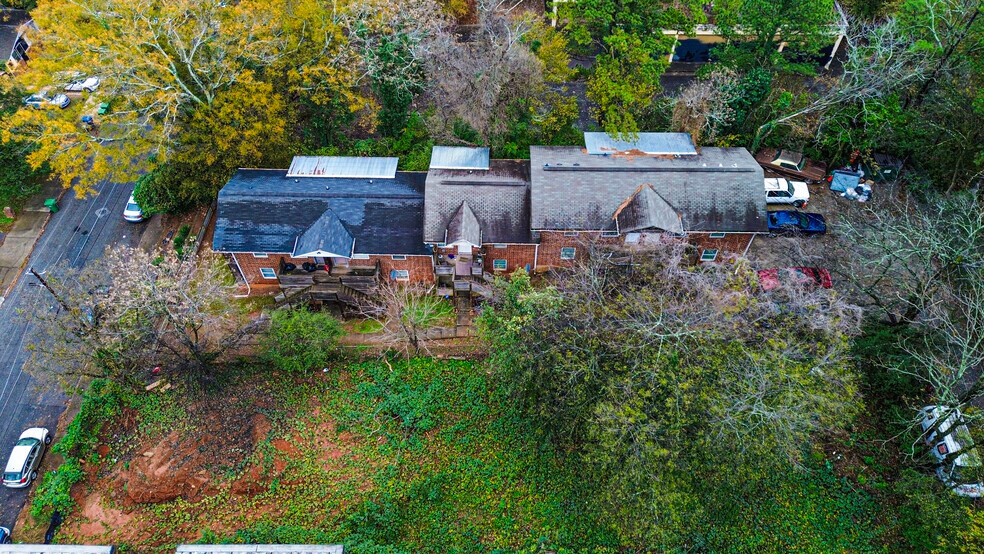 More Photos Of 208 SW Doane St, Atlanta Multifamily For Sale