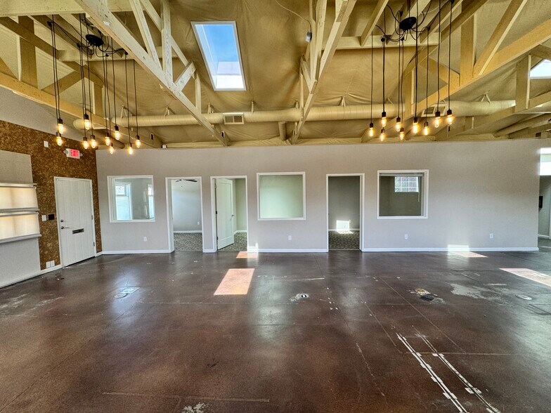 More Photos Of 447 Figueroa St, Monterey Storefront For Sale