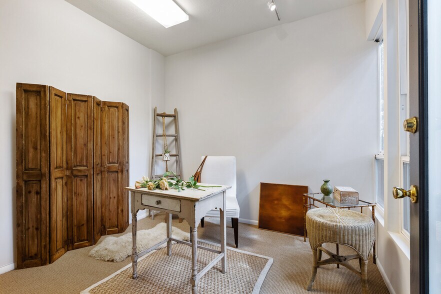 More Photos Of 125-131 Camino Alto, Mill Valley Office For Lease