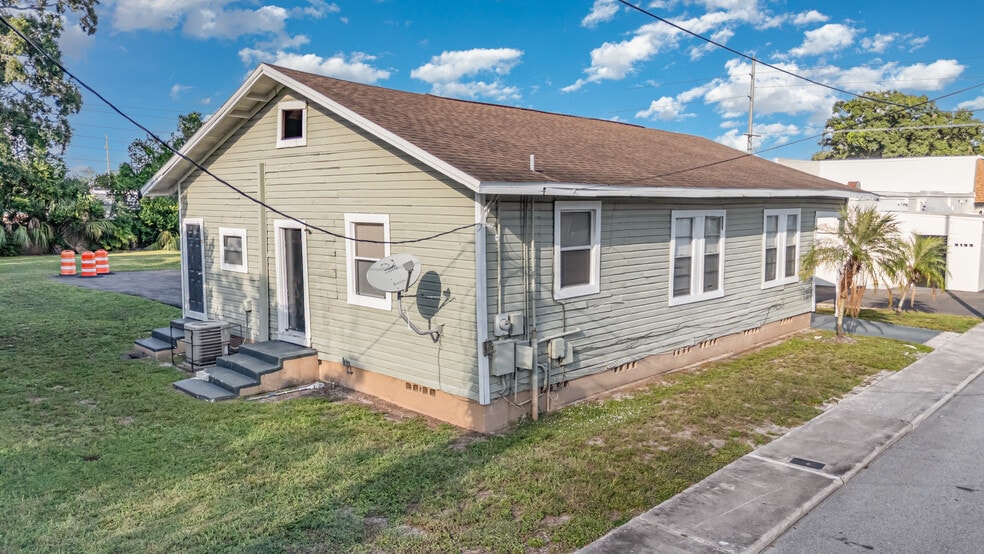 More Photos Of 3416 N 15th St, Tampa Religious Facility For Sale