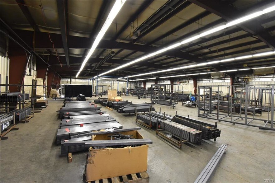 More Photos Of 31 Madison Blvd, Canastota Manufacturing For Lease