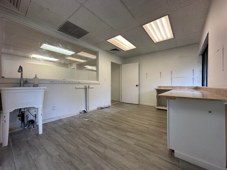 More Photos Of 8751 E Hampden Ave, Denver Office For Sale