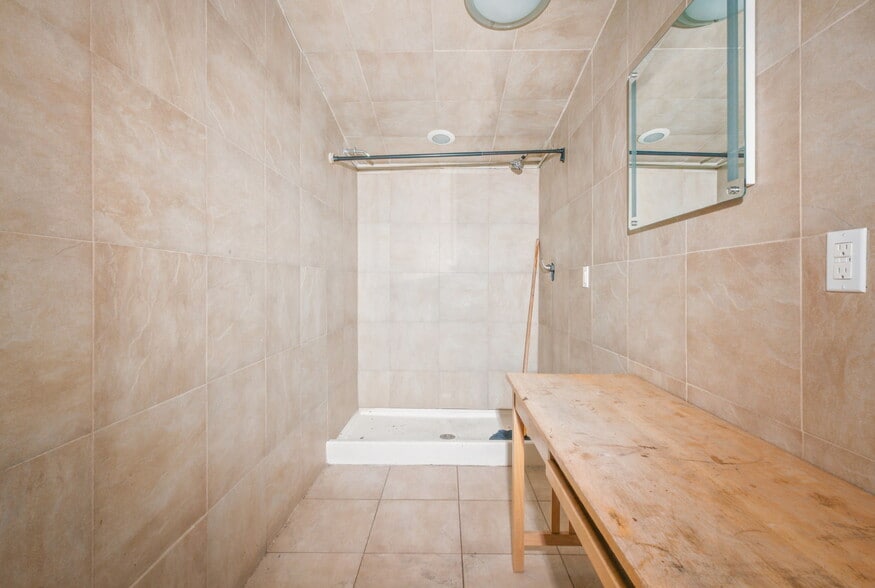 More Photos Of 1395 W Alameda Ave, Denver Freestanding For Sale