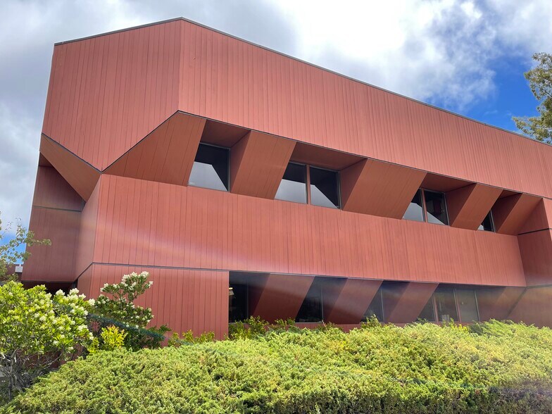 More Photos Of 1000 S Eliseo Dr, Greenbrae Medical For Lease