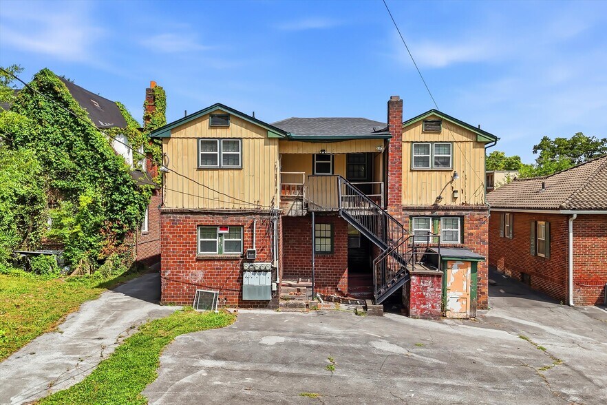 More Photos Of 3206 E Magnolia Ave, Knoxville Apartments For Sale