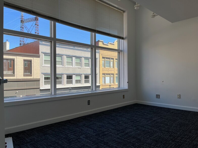 More Photos Of 114 Washington St, Norwalk Office For Sale