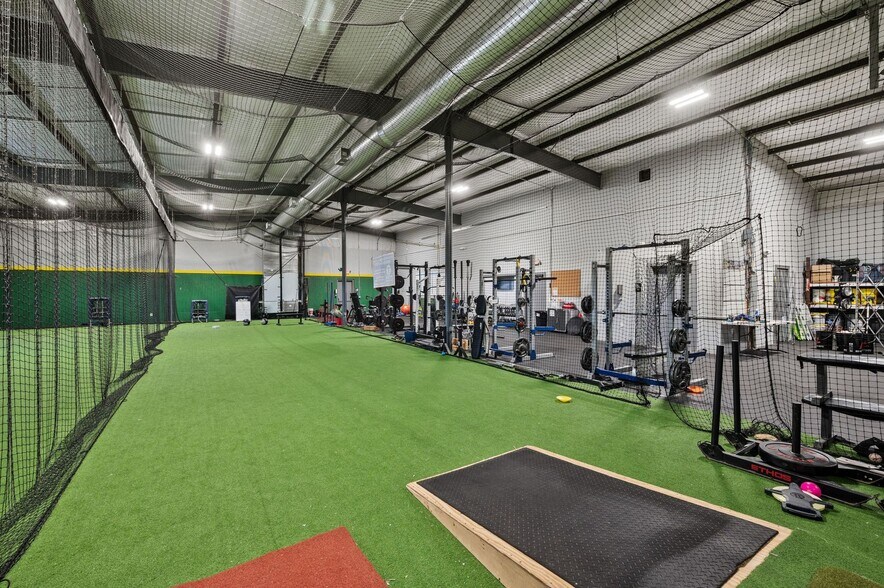 More Photos Of 9043 Marshall Rd, Cranberry Township Manufacturing For Sale