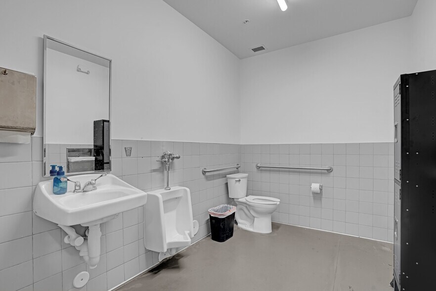 More Photos Of 4774 S Jenkins Rd, Fort Pierce Industrial For Sale