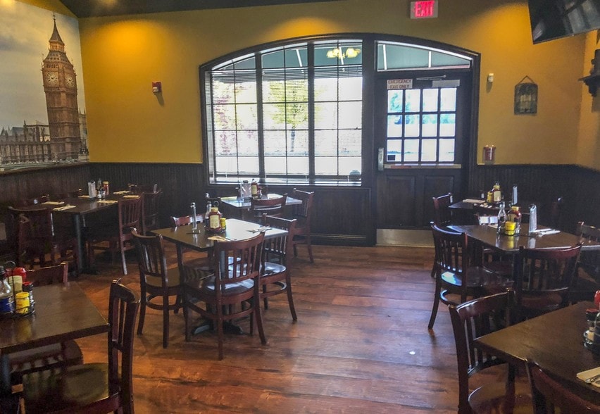 More Photos Of 8444 Transit Rd, Buffalo Restaurant For Lease