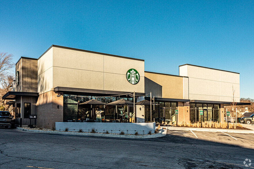 Primary Photo Of 4200 Shawnee Mission Pky, Fairway Storefront For Lease