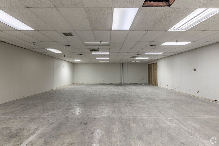 More Photos Of 5400-5410 Kaepa Ct, San Antonio Warehouse For Lease