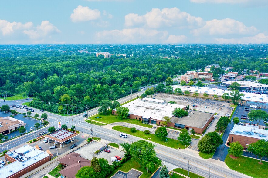 More Photos Of 7230 N Caldwell Ave, Niles Flex For Lease