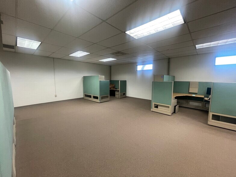 More Photos Of 230 E Spruce Ave, Inglewood Freestanding For Sale